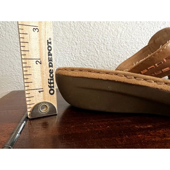 Cliffs By White Mountain Wedge Sandals Womens 9M Tan Floral Embellished Flip Flo - Picture 13 of 15